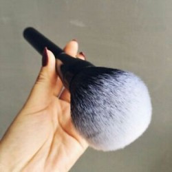 1PC nagy kefe. Pro Beauty kozmetikai smink szemhéjpúder alap szemhéjfesték ajkak ecset eszköz
