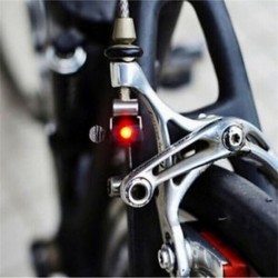 Kerékpár Kerékpár Kerékpározás Féklámpa Piros LED Hátsó lámpa Biztonsági figyelmeztető lámpa 1PC