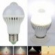 7W PIR mozgásérzékelő Auto E27 7W / 9W LED lámpa izzó infravörös energiatakarékos izzó