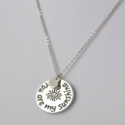 Valentin napi nyaklánc ajándék, amit a napsütésem szerelem ezüst bájos medál, új