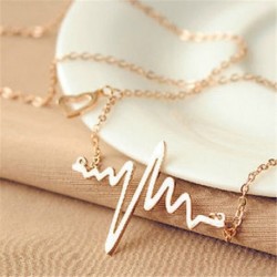 Nők aranyos arany szívverés medál nyaklánc ékszer ajándék acél lánc készült