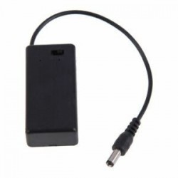1X (DC 9V PP3 akkumulátor tartó doboz tokjában vezetékes BE / KI kapcsoló burkolata   2,1 mm K6R5