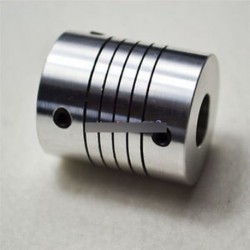 D19L25 CNC motor 3D nyomtatóJaw tengelycsatlakozó 5mm-10mm Rugalmas csatlakozó 5x10mm