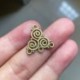 Kelta Triskelion Charms, 10db nagykereskedelem 19 mm-es antikolt bronz bevonatú csatlakozó