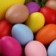 20db - Műanyag húsvéti tojás csomag Üres húsvéti vadászat tojás válogatott játék színek 6 * 4 cm Új