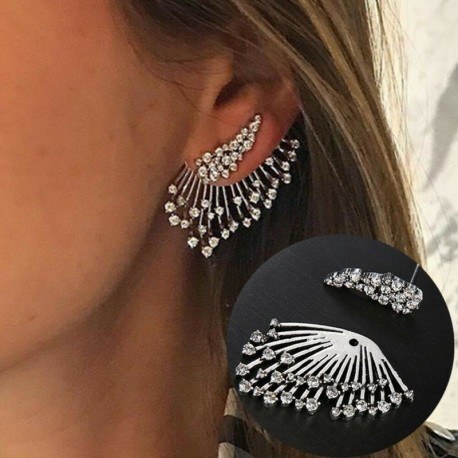 Nincs szín - 2018 Trend Punk stílusú cirkónia nyilatkozat fülbevaló fülbevalók női ékszer ajándék 1db