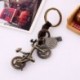Szín: 20011 - Divat Kreatív Férfiak és Nők Kis ajándékok Kulcstartó Retro ötvözet Egyszerű kerékpáros kulcstartó