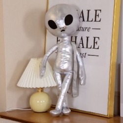 Szín: ezüst - 1 db 60 cm-es Creative Bright Alien plüss hátizsák játékok Szimuláció Földönkívüli babák puha