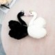 Fekete szín - 1db 28cm-es Kawaii fehér és fekete koronás hattyú plüssjátékok kitömött puha pamut állatbabák