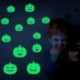 Szín: denevér 1 - 1 készlet fényes Halloween Világító matricák denevér sütőtök Matricák Halloween party