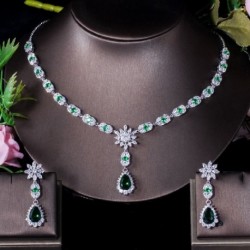 Fém színe: zöld - CWWZircons elegáns fehérarany színű virág vízcsepp női parti esküvői nyaklánc és fülbevaló