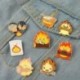 Fém színe: XZ2661 - 10 DB / LOT Calcifer Zománc Pin Egyedi Fire Elf japán anime brossok Anime bross hajtóka jelvény