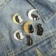 Fém színe: XZ5879 - Aranyos kis fekete macska bross finom hold macska bross állati bross fehér macska bross punk fekete