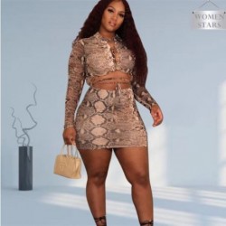 Szín: Serpentine 4XL - Nagy méretű női ruházat kétrészes ruhák hosszú ujjú, szerpentinmintás, fűzős felső