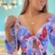 Szín: MULTI M - Női Szexi Allover Print Hollow Out Lace Up Off Vállal Lámpás ujjak Blúz Crop Top