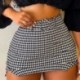 Szín: fekete S - Női elegáns övvel ferde kis V nyakú, háromnegyedes ujjú houndstooth mintás alsó és tömör felső