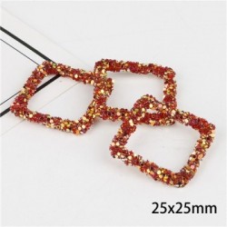 F__m-sz__ne_-n__gyzet-piros---2db_t__tel-Csepp-alak__-n__gyzet-alak__-sz__v-flitterek-csillog__-geometriai-var__zslatok