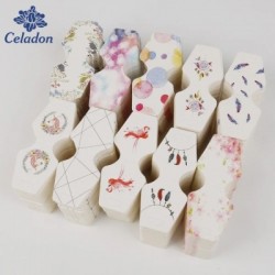 Sz__n_-08---__j-__rkez__s-100db-4_5x10_8cm-Sz__nes-pap__rk__rty__k-nyomtat__sa-__kszer-nyakl__nc-kark__t__-akaszthat__-__kszer